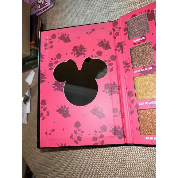 Disney Minnie Mouse Eyeshadow Palette--12 Shades--Brand New - Picture 5 of 10